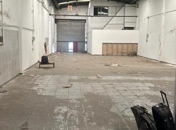 Local comercial · 267m² · 1 Ambiente · Alquiler Galpon - Deposito en Paternal