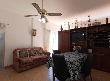 Departamento · 48m² · 2 Ambientes · 2 Ambientes Al Frente con Balcón Terraza!