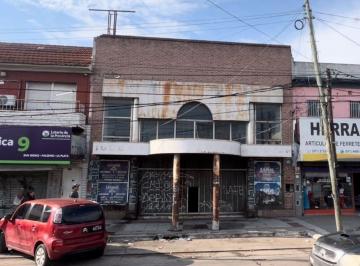 Edificio · 970m² · Edificio Comercial en Isidro Casanova