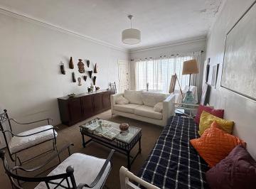 Casa · 150m² · 4 Ambientes · 2 Cocheras · Chalet de 4 Amb C/ Cochera y Jardín - Castelar Norte