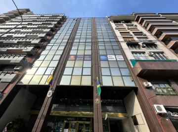 Oficina comercial · 332m² · 3 Cocheras · Oficina en Excelente Ubicacion!