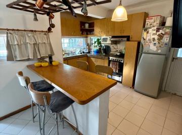 Casa · 72m² · 3 Ambientes · 2 Cocheras · Casa en Venta Apto Crédito Dos Dorm. y Cochera