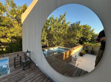 Casa · 179m² · 3 Dormitorios · Lindisima Casa de 1920 con Mucho Encanto!