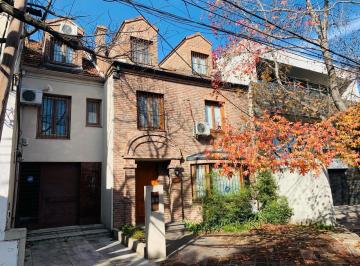 Casa · 310m² · 10 Ambientes · 2 Cocheras · Casa en San Isidro