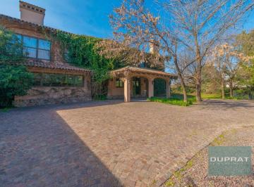 Casa · 977m² · 10 Ambientes · 4 Cocheras · Casa - Buenos Aires Golf