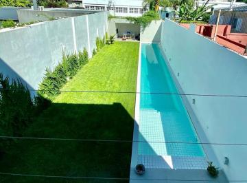 Casa · 900m² · 9 Ambientes · 4 Cocheras · Venta Casa 8 Dorm. Pileta Parrilla Quincho Parque Jardín Belgrano Chico