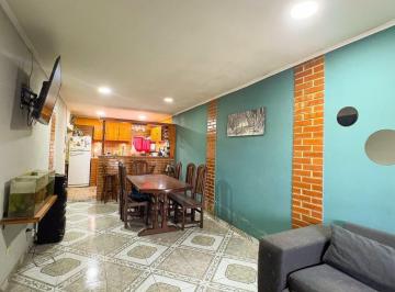 PH · 156m² · 3 Ambientes · 1 Cochera · Venta Casa en PH Villa Italia Norte