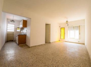 PH · 49m² · 3 Ambientes · Venta! Casa de 2 Dorm. con Patio en Zona Sur
