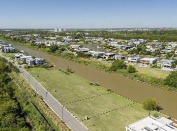 Terreno · 1000m² · Lote en Venta en Marinas H Barrio Náutico Tigre