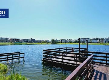 Casa · 150m² · 4 Ambientes · 2 Cocheras · Casa 4 Ambientes Venta Los Troncos