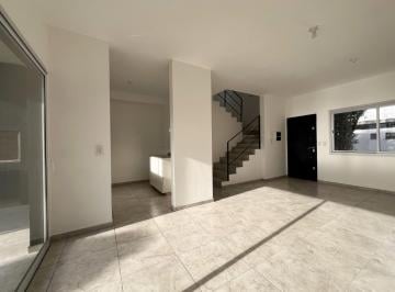 Casa · 92m² · 3 Ambientes · 2 Cocheras · Venta Duplex 2 Dorm Villa Allende Centro Estrenar