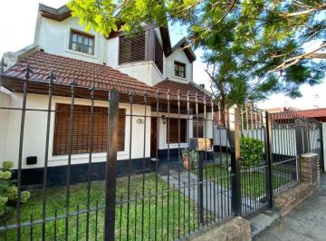 Casa · 178m² · 5 Ambientes · 2 Cocheras · Chalet en Venta - San Antonio de Padua - Apto Crédito