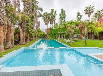 Casa · 550m² · 10 Ambientes · Venta Casa La Pradera Haras del Pilar Doble Lote