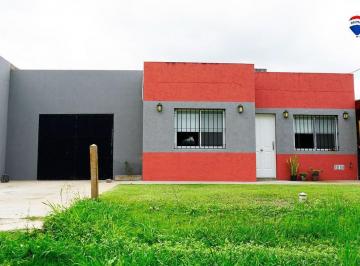 Casa · 73m² · 3 Ambientes · 1 Cochera · Casa en Bosques de San Vicente
