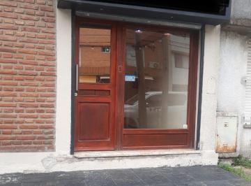 Local comercial · 12m² · Local de Tre X Cuatro m en Alquiler
