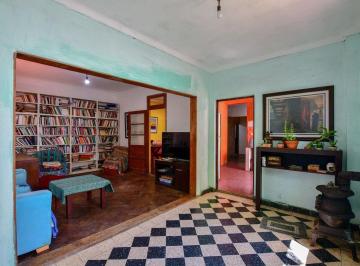 Casa · 150m² · 5 Ambientes · 2 Cocheras · Casa en Venta Villa Castells 3 Dorm..