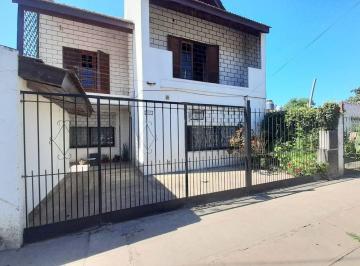 Casa · 157m² · 6 Ambientes · 1 Cochera · Venta Casa Multifamiliar 6 Amb Cuartel V Apta Cred