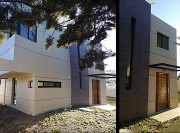 Casa · 504m² · 4 Ambientes · 3 Cocheras · Venta Casa y Construccion a Terminar en El Pinar