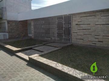 Casa · 198m² · 3 Dormitorios · 1 Cochera · Casa en Alquiler en B° Bajo Palermo - Zona Norte Córdoba