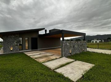 Casa de 5 ambientes, Potrero de Garay · Vendo Casa de Categoria en Puerto del Aguila