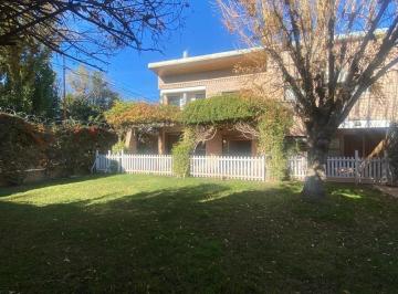 Casa · 172m² · 4 Ambientes · 2 Cocheras · Venta Casa 3 Dorm. Apta Credito - Bº Manzanar Cipolletti