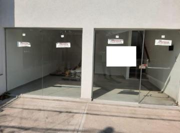 Local comercial de 2 ambientes, Córdoba · Local Comercial Sobre Calle Sagrada Familia