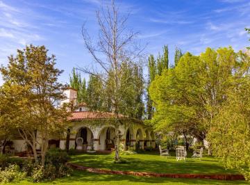 Hotel · 600m² · 10 Ambientes · Posada en Chacras de Coria