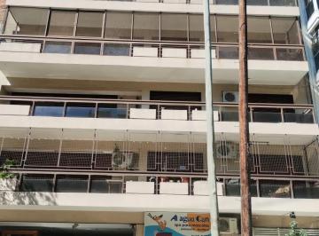 Departamento de 4 ambientes, Flores · Departamento, Flores, Ramón Falcón 2318; 9° C, 4 Amb