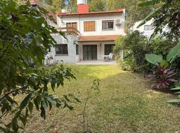 Casa de 5 ambientes, Vicente López · Chalet en 2 Plantas C/jardín