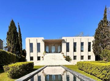 Casa · 1100m² · 5 Ambientes · Casa en Alquiler/alquiler Temporario en B° Altamira