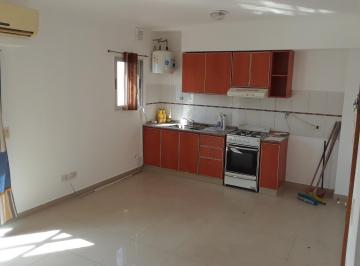 Departamento · 40m² · 2 Ambientes · Semipiso 2 Amb Al Fte Balcon