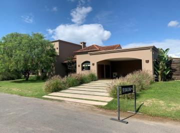 Casa de 5 ambientes, Salta · Venta de Casa en Country Jockey Club.