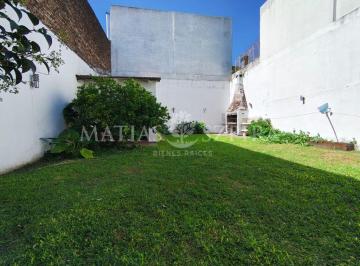 Casa · 180m² · 4 Ambientes · 2 Cocheras · Casa en Venta en Ramos Mejia