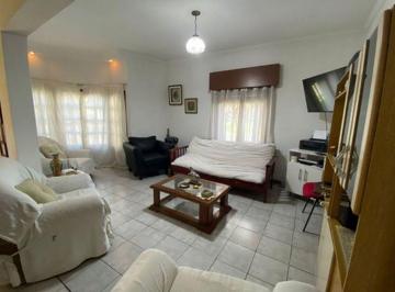 Casa · 190m² · 5 Ambientes · 2 Cocheras · Oportunidad Casa de 5 Ambientes con Cochera