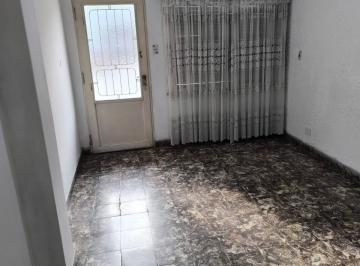 Departamento de 3 ambientes, Lanús · Departamento de 3 Ambientes en Planta Baja Al Frente con Entrada Independiente