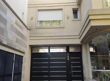 FRENTE · Ramos Mejia Sur Centro - Monoambiente con Patio -