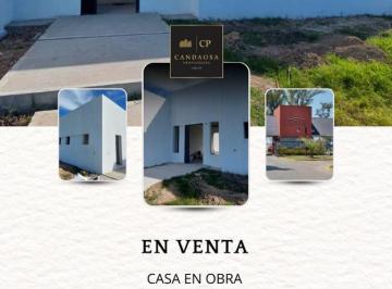 Casa · 134m² · 4 Ambientes · 4 Cocheras · Hermosa Casa Interna Central en El Ensueño