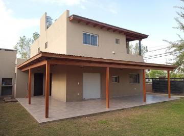Casa · 300m² · 2 Dormitorios · 1 Cochera · Casa en Alquiler Permanente 2 Dorm. en Roldan