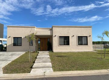 Casa de 5 ambientes, Tigre · Casa en Venta Barrio Santa Ana Villanueva a La Laguna