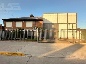 Depósito · 600m² · 3 Ambientes · 10 Cocheras · Depósito de 1200 m² en Ituzaingó