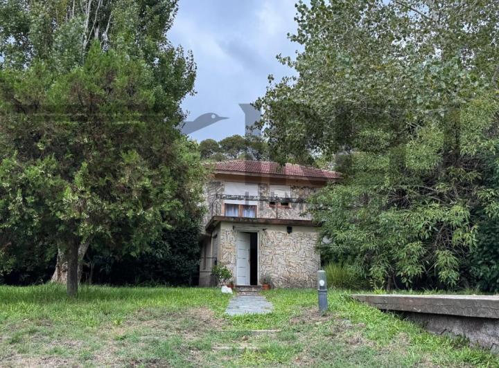 Casa · 130m² · 3 Ambientes · 2 Cocheras