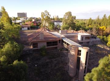 Casa de 6 ambientes, Luján de Cuyo · Gran Propiedad en Chacras de Coria Barrio "Las Colinas"
