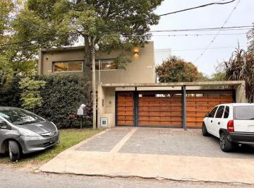 Casa de 4 ambientes, La Plata · City Bell - Casa 4 Dorm - Escritorio - Pileta - 245 m²