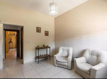 Casa de 3 ambientes, La Matanza · Casa 3 Amb en Venta, con Quincho y Terraza Refaccionada Lomas del Mirador