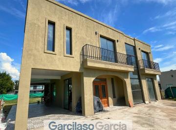 Casa · 230m² · 5 Ambientes · 2 Cocheras · Casa en Venta en Prados del Oeste, Moreno, G. B. a. Zona Oeste