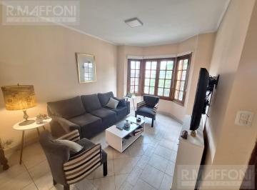 Casa · 130m² · 6 Ambientes · Casa en Adrogue