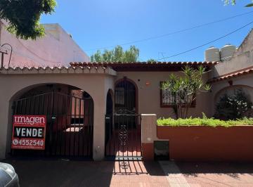 Casa de 4 ambientes, Rosario · Hermosa Propiedad en Alberdi!
