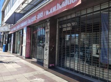 Local comercial · 64m² · Hermoso Local Sobre Av en Venta!