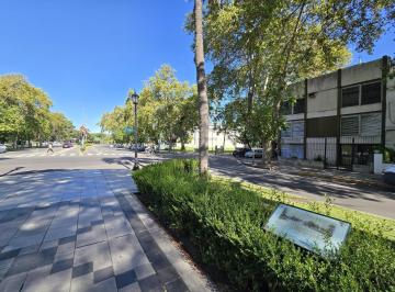 Local comercial · 160m² · 7 Ambientes · 2 Cocheras · Alquiler Rosario - Oroño Esquina Montevideo - Uso Comercial