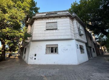 Casa · 84m² · 3 Ambientes · Casa en Planta Baja en Barrio Echesortu